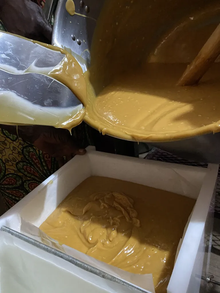 SHEA HONEY & OATS SOAP 4.webp